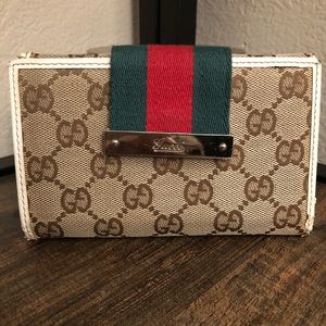 Vintage Gucci wallet